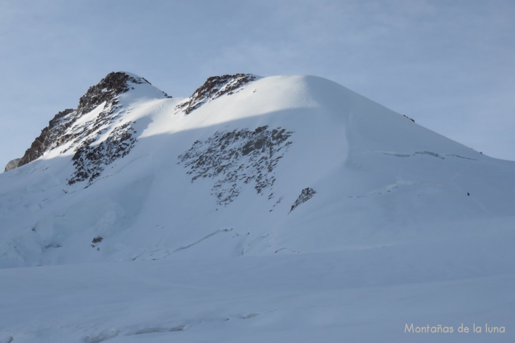 El comienzo de la cresta a la Dufourspitze, a la derecha quedaría Satteltole